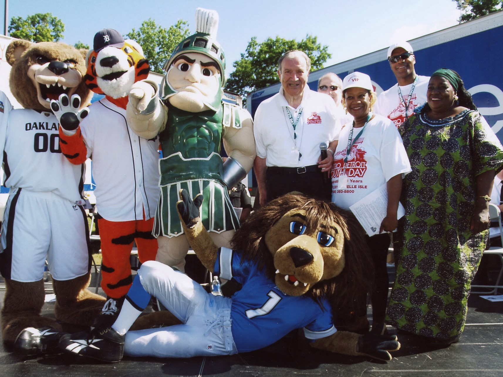 Ed Deeb with mascots
